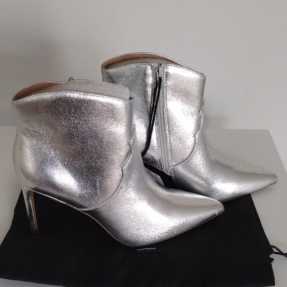 Express Pointed Toe Thin Heeled Booties. Metallic Silver. Size 8 - Picture 10 of 16